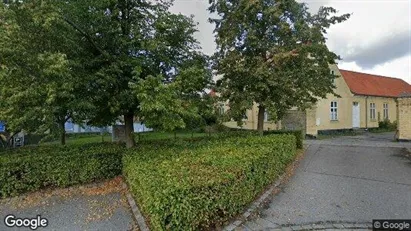 Lejligheder til leje i Frederikssund - Foto fra Google Street View Lejligheder til leje i Frederikssund - Foto fra Google Street View