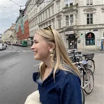 Julia søger lejlighed eller værelse til leje i København K, Vesterbro eller Østerbro m.fl.